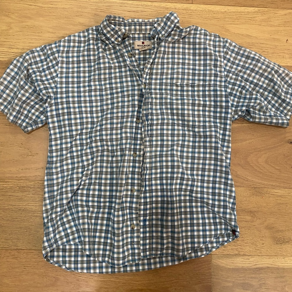 Woolrich Men's Blue and tan short sleeve Checkered Shirt size M GUC